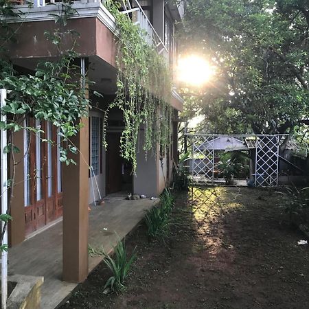 Villa Naumi Bandung Exterior foto